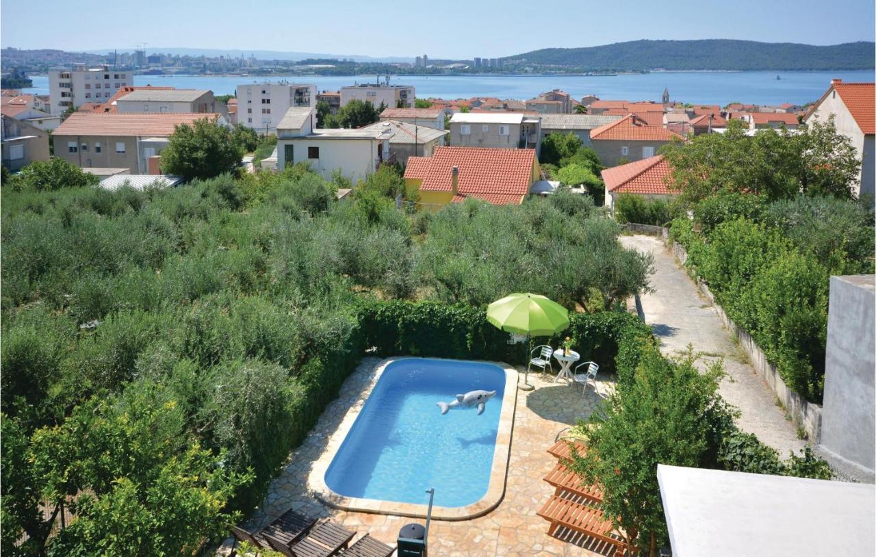 1 Bedroom Nice Apartment In Kastel Sucurac Каштела Екстер'єр фото